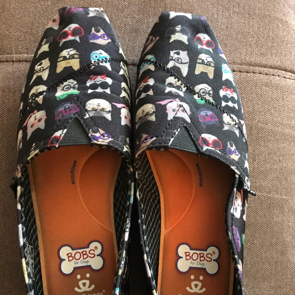 Bobs by Sketchers. Cat print size 7